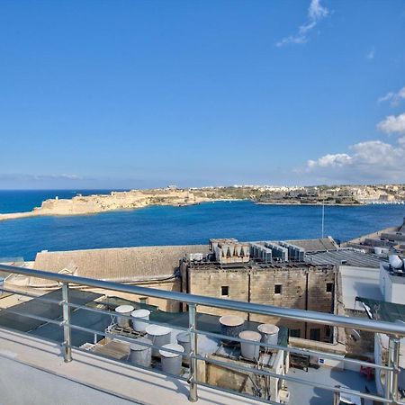 Valletta Luxury 4-Bedroom Duplex With Stunning Sea Views Private Terrace And Jacuzzi Ngoại thất bức ảnh