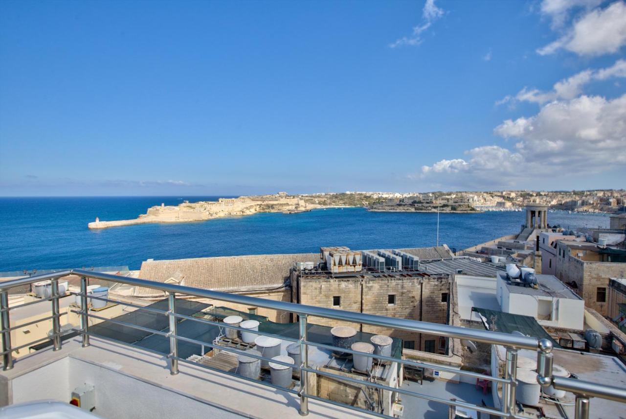 Valletta Luxury 4-Bedroom Duplex With Stunning Sea Views Private Terrace And Jacuzzi Ngoại thất bức ảnh