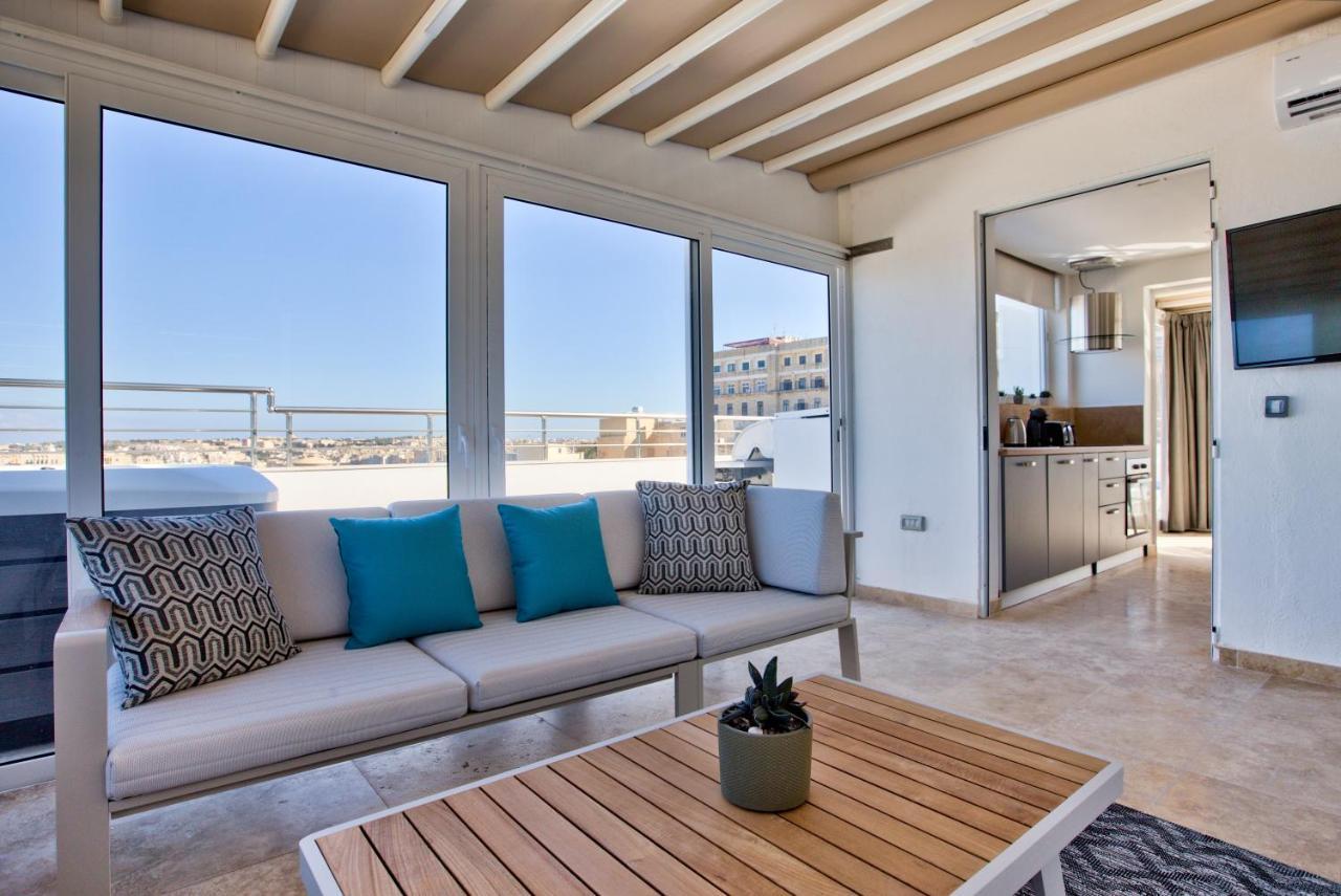 Valletta Luxury 4-Bedroom Duplex With Stunning Sea Views Private Terrace And Jacuzzi Ngoại thất bức ảnh