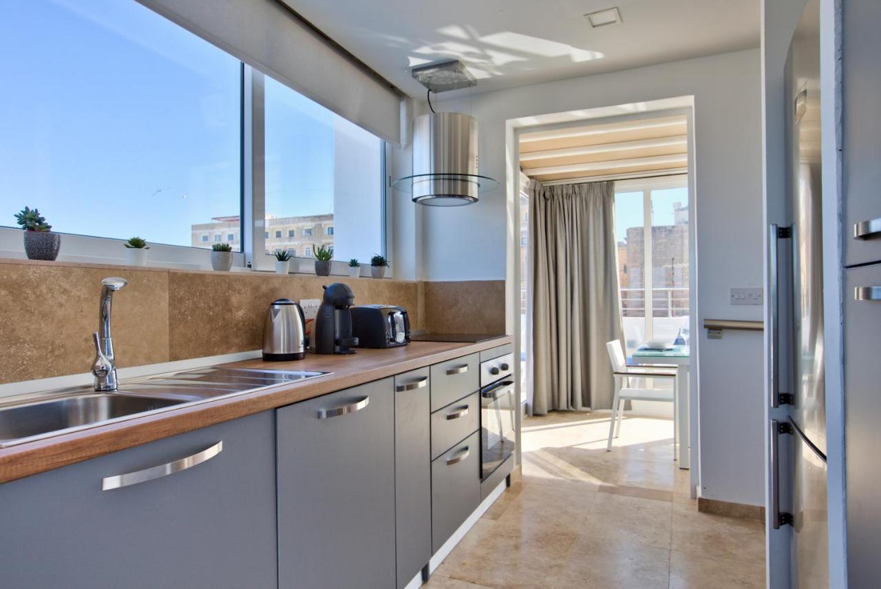 Valletta Luxury 4-Bedroom Duplex With Stunning Sea Views Private Terrace And Jacuzzi Ngoại thất bức ảnh